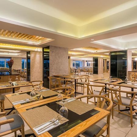 Rattanachol Hotel Çonburi Dış mekan fotoğraf
