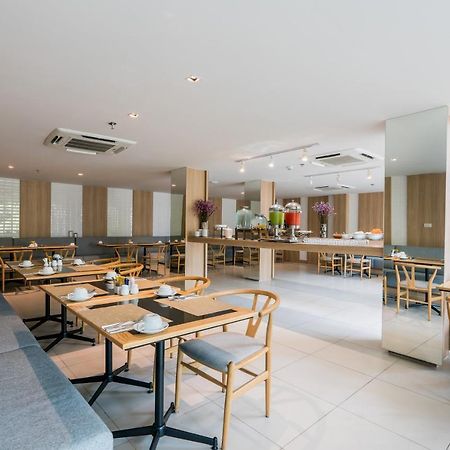 Rattanachol Hotel Çonburi Dış mekan fotoğraf