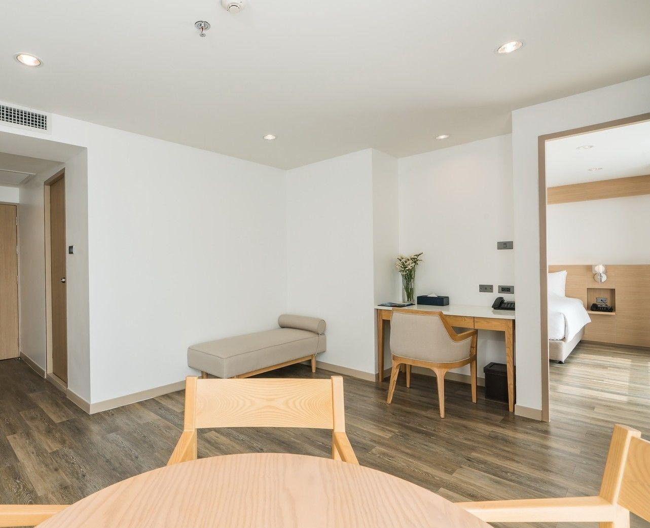 Rattanachol Hotel Çonburi Dış mekan fotoğraf