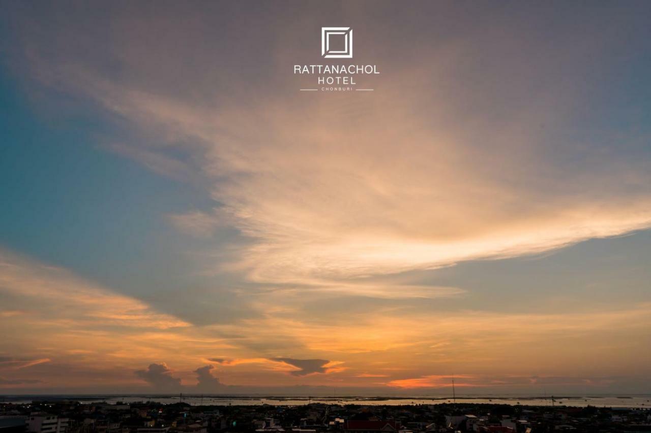 Rattanachol Hotel Çonburi Dış mekan fotoğraf