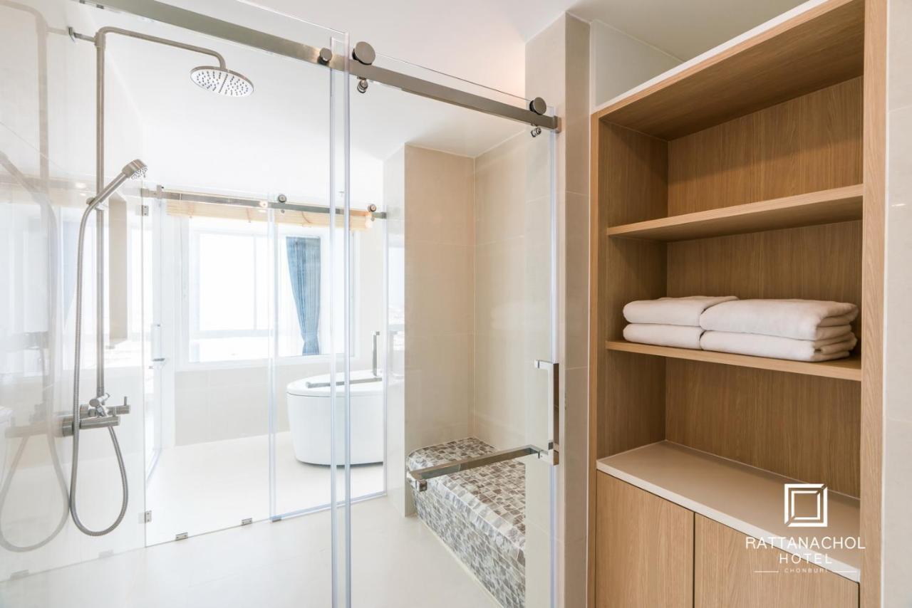 Rattanachol Hotel Çonburi Dış mekan fotoğraf